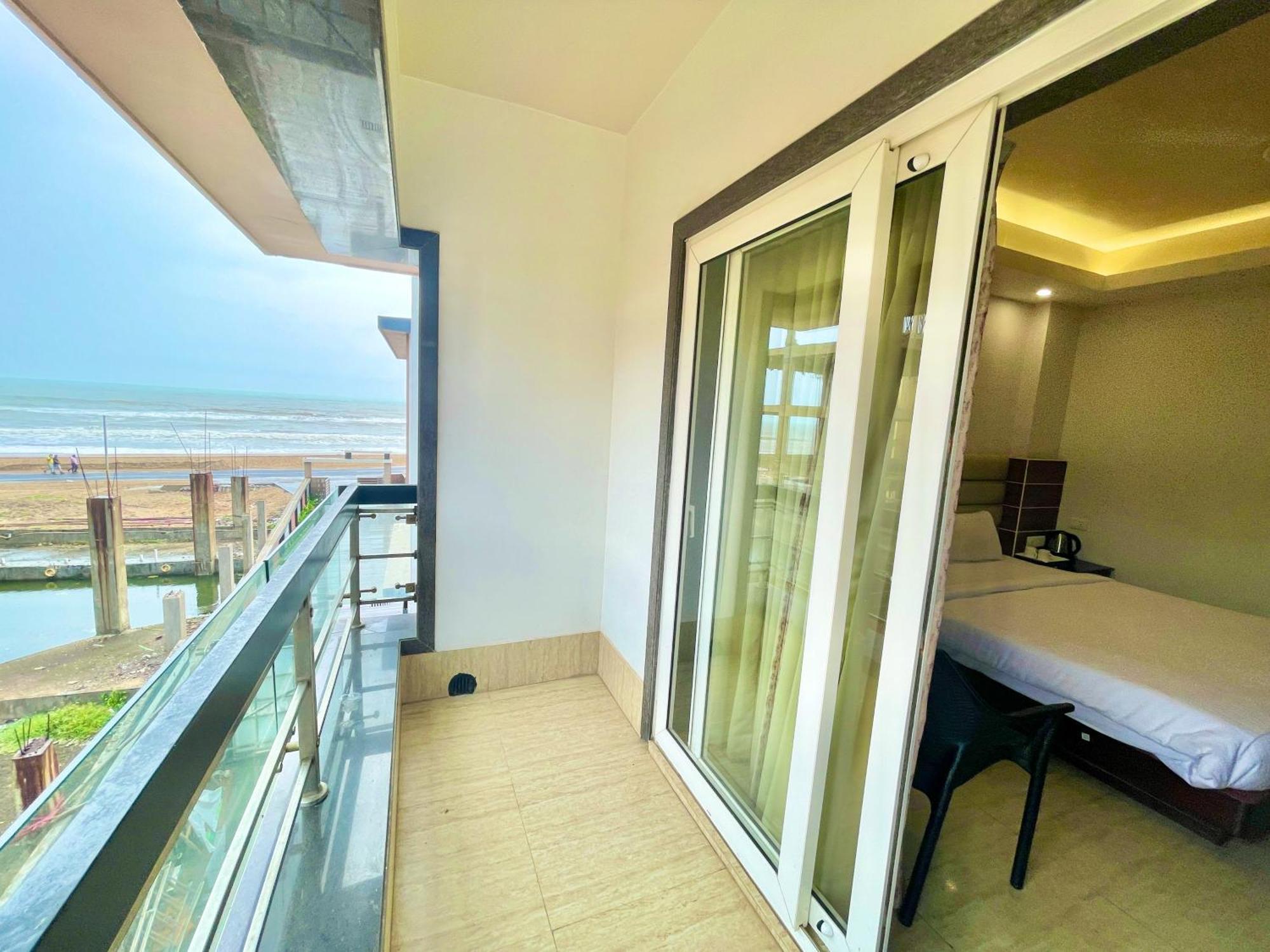 Puri Hotel G R P Puri, A Premier Beachfront Luxury Hotel Sea Beach And Temple Fully Air Conditioned Hotel With Lift-Wifi-Parking And Swimming-Pool, Breakfast Included, Best Hotel In Puri Exterior foto